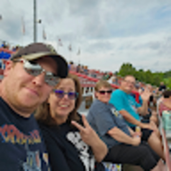 Meet your Posher, Alisha - Picture 1 of 1